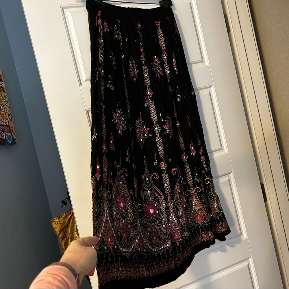 Boho Black and Pink Embroidered Sequin Bling Floral Maxi Skirt - One Size - Picture 2 of 7
